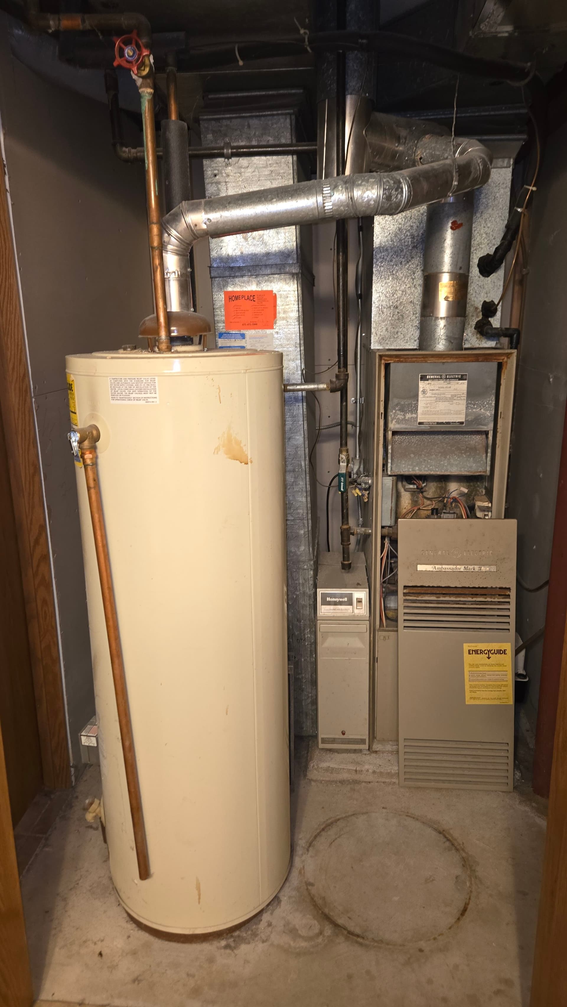 Gallery photos for 40-Year-Old HVAC System Replaced With a New Lennox Setup: Image #2