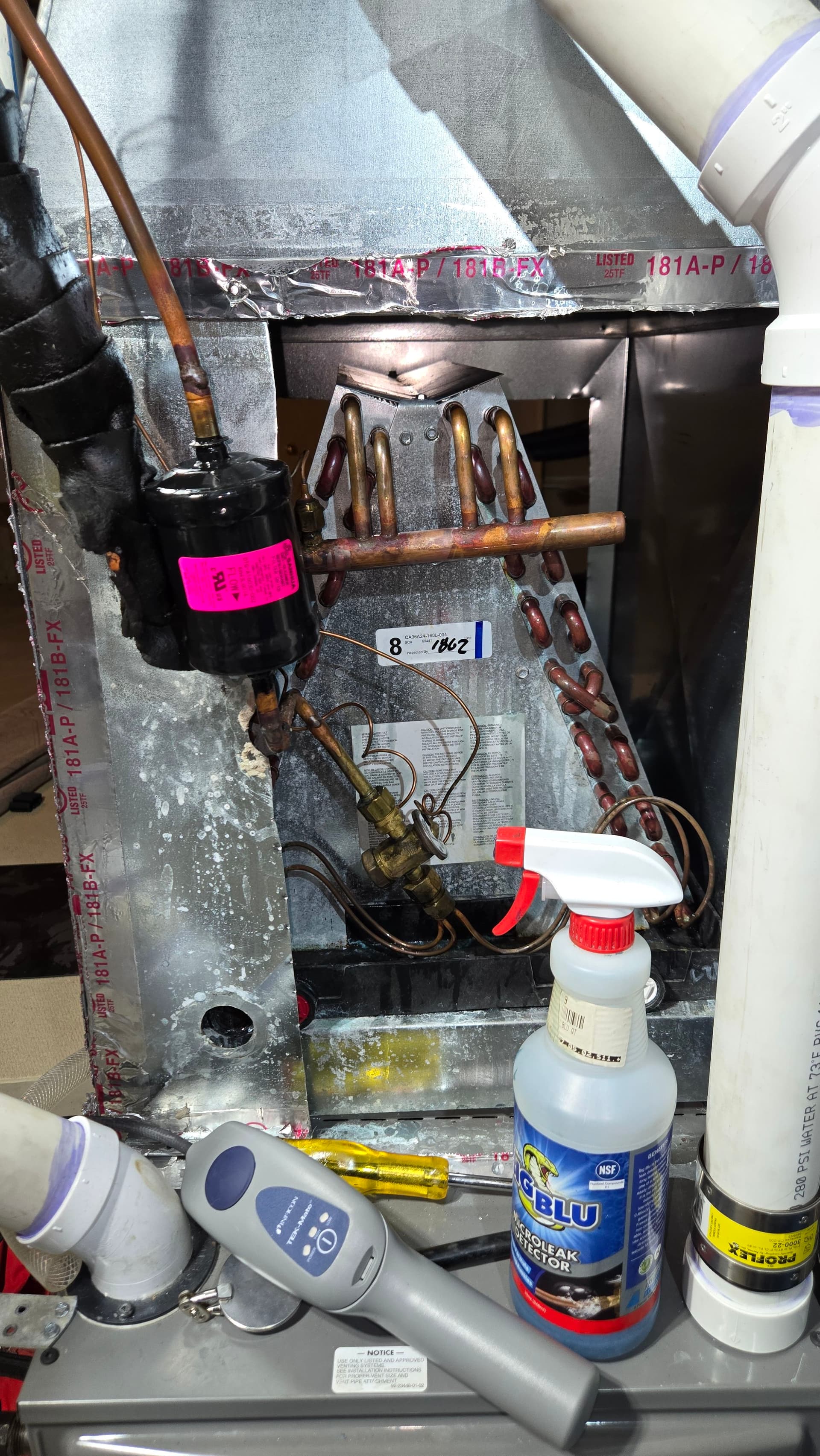 HVAC Leak Check Catches Hidden Problem in Victoria image